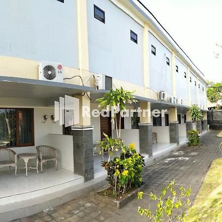 Pondok Sentana Guest House At Jalan Raya Uluwatu Redpartner อูงาซัน ภายนอก รูปภาพ