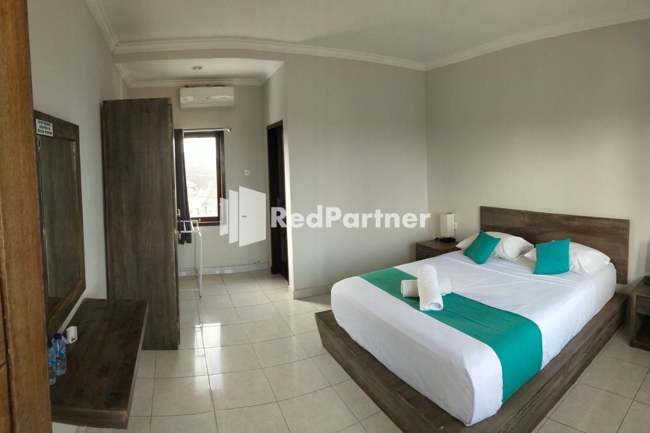 Pondok Sentana Guest House At Jalan Raya Uluwatu Redpartner อูงาซัน ภายนอก รูปภาพ