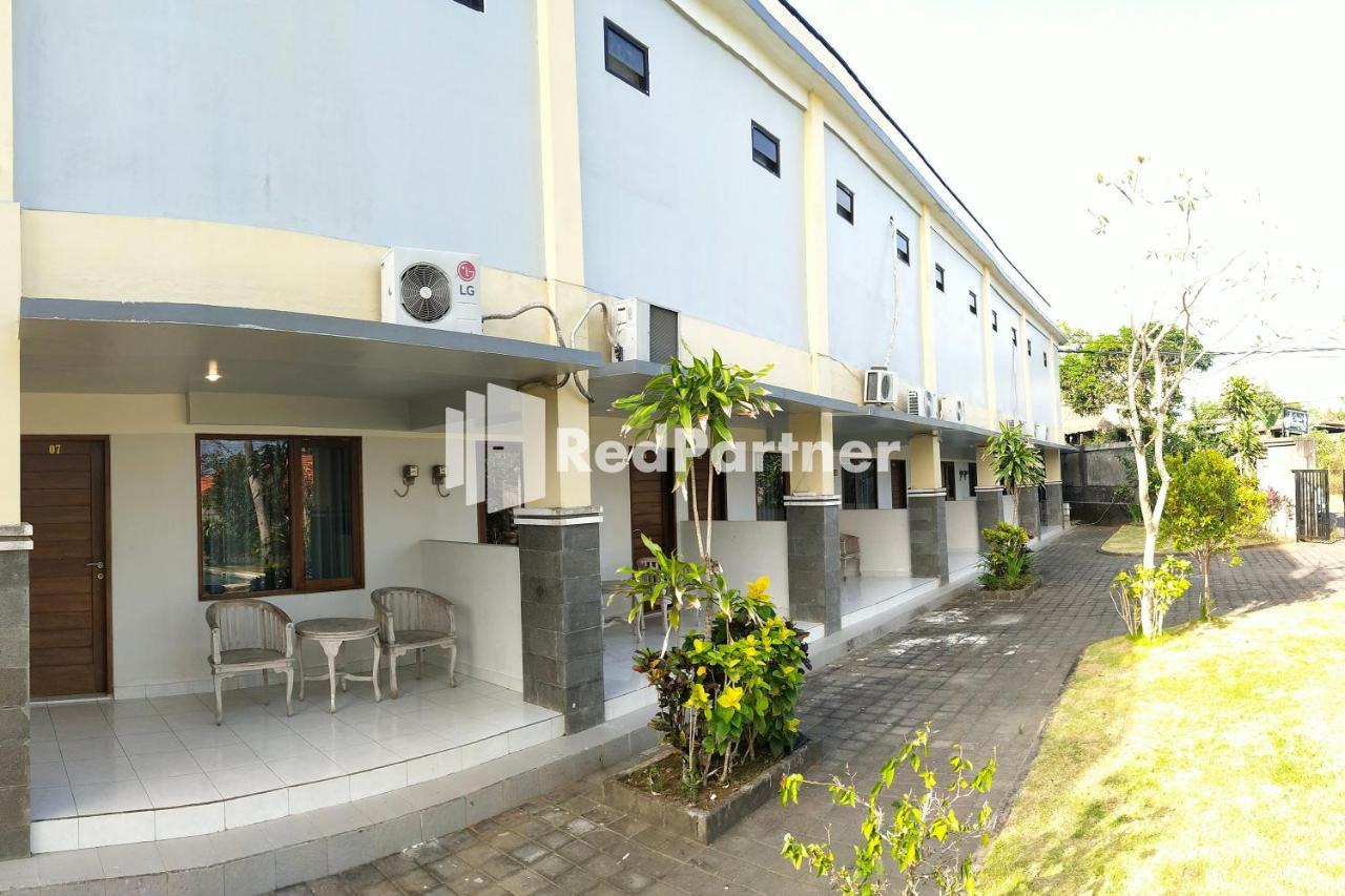 Pondok Sentana Guest House At Jalan Raya Uluwatu Redpartner อูงาซัน ภายนอก รูปภาพ