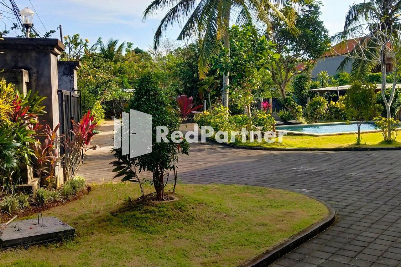 Pondok Sentana Guest House At Jalan Raya Uluwatu Redpartner อูงาซัน ภายนอก รูปภาพ