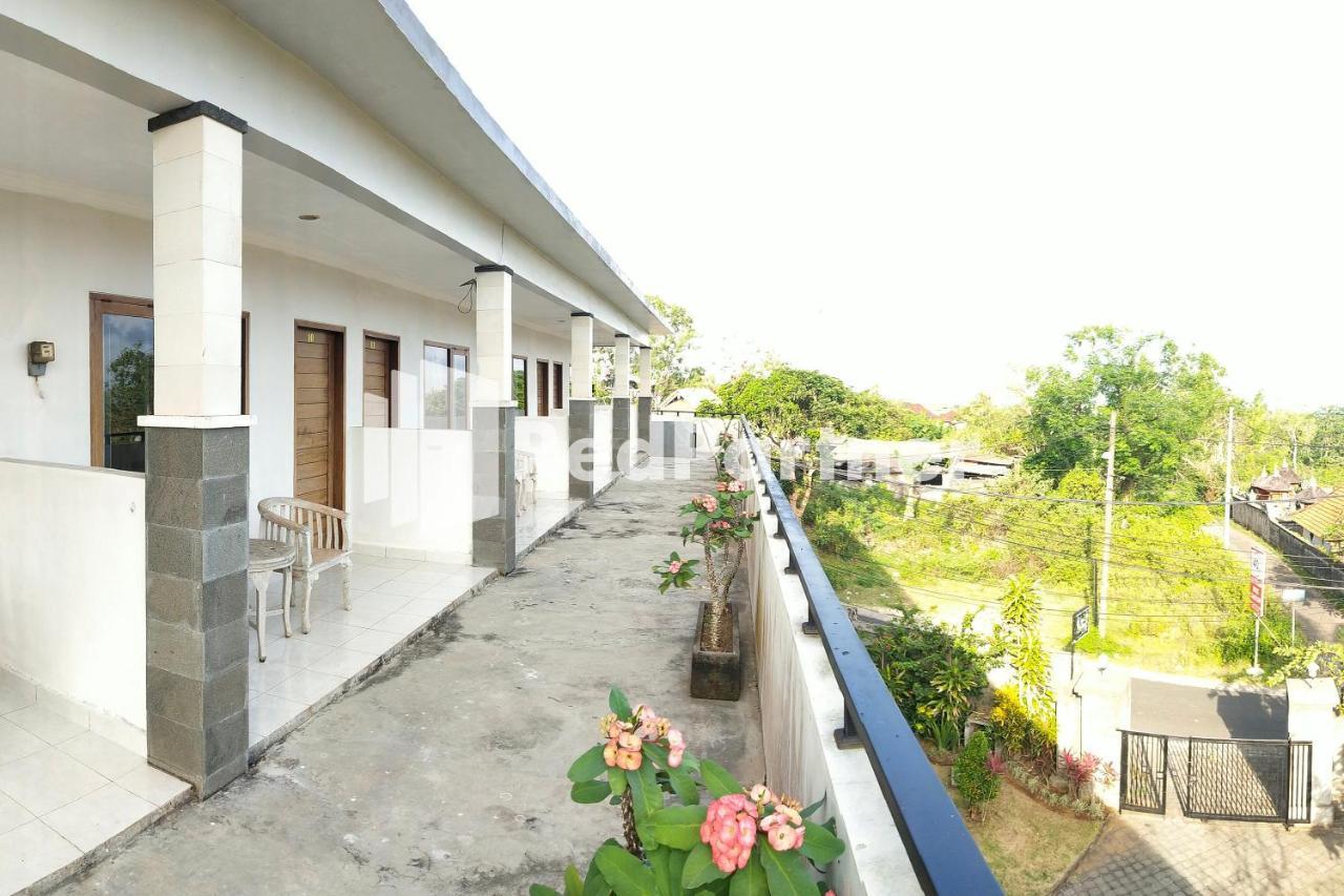 Pondok Sentana Guest House At Jalan Raya Uluwatu Redpartner อูงาซัน ภายนอก รูปภาพ