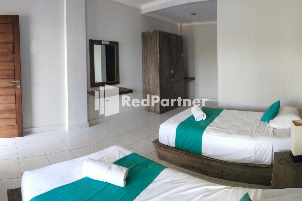 Pondok Sentana Guest House At Jalan Raya Uluwatu Redpartner อูงาซัน ภายนอก รูปภาพ