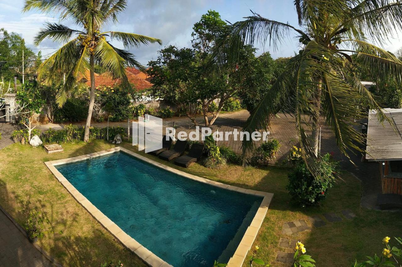 Pondok Sentana Guest House At Jalan Raya Uluwatu Redpartner อูงาซัน ภายนอก รูปภาพ